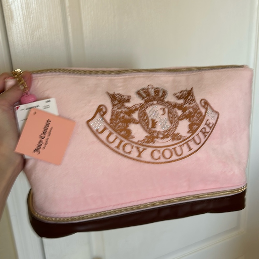 Juicy couture big cosmetics bag NWT